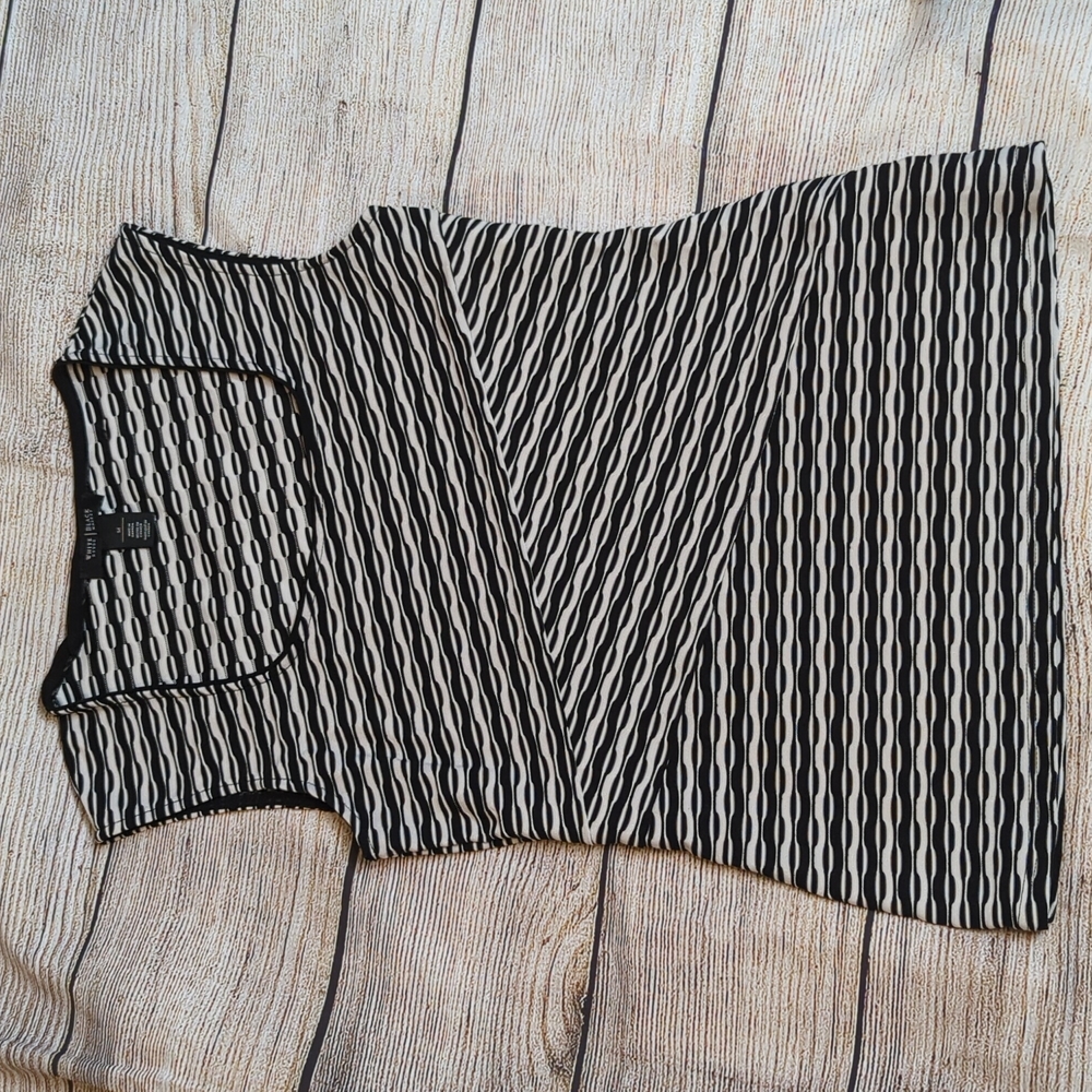 WHBM Sleeveless Top Sz M Black/ White